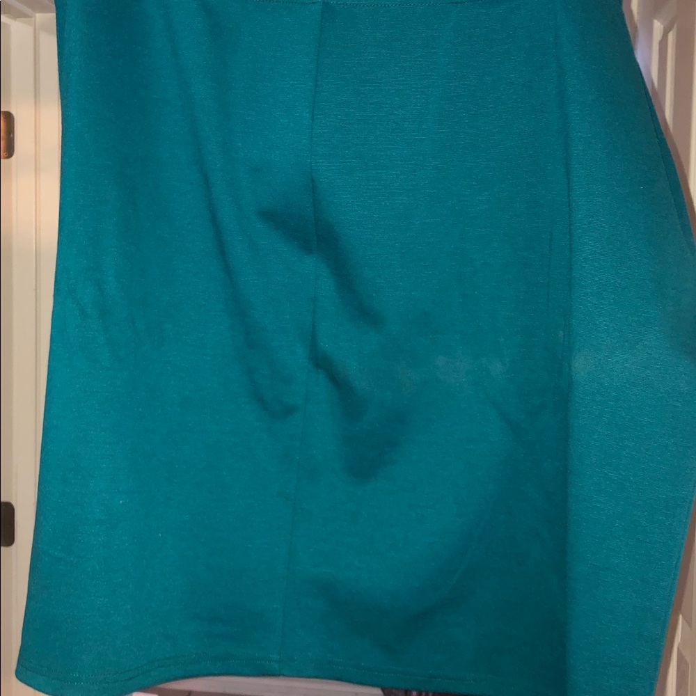 Stretch pencil skirt